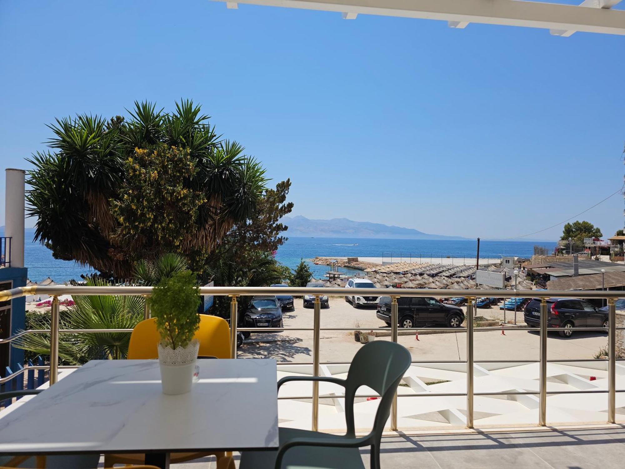 Ardit Seaside Rooms Sarandë Exterior foto